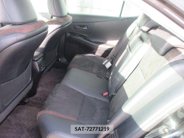 Lexus HS 2017-02 387550-5