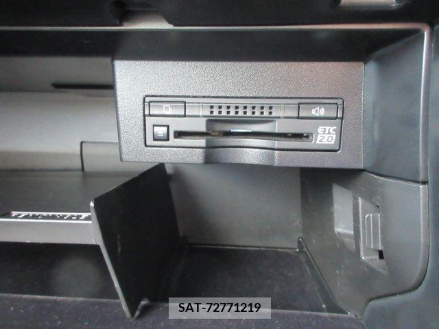 Lexus HS 2017-02 387550-16