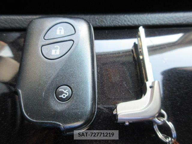 Lexus HS 2017-02 387550-23