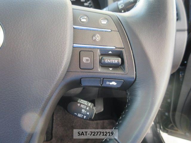 Lexus HS 2017-02 387550-21