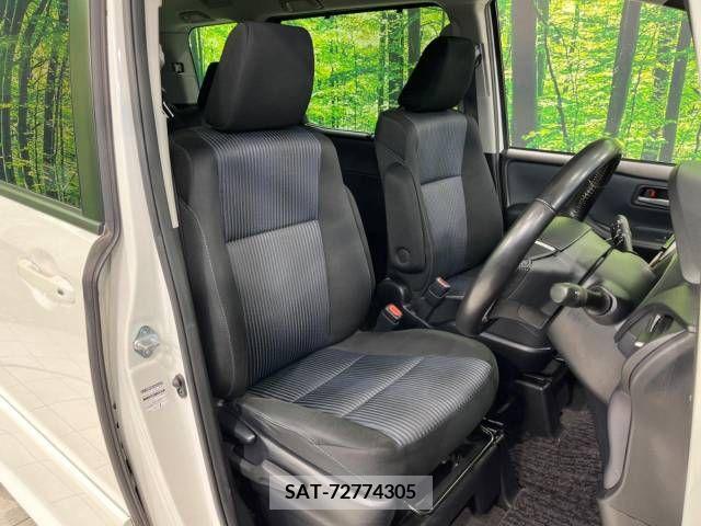 Toyota VOXY 2014-03 246865-8