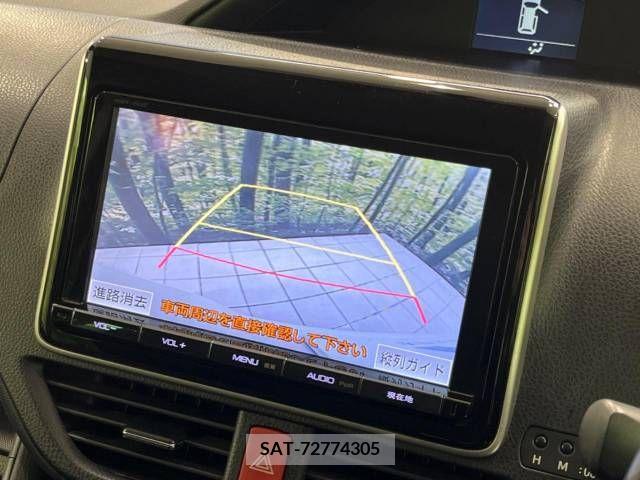 Toyota VOXY 2014-03 246865-3