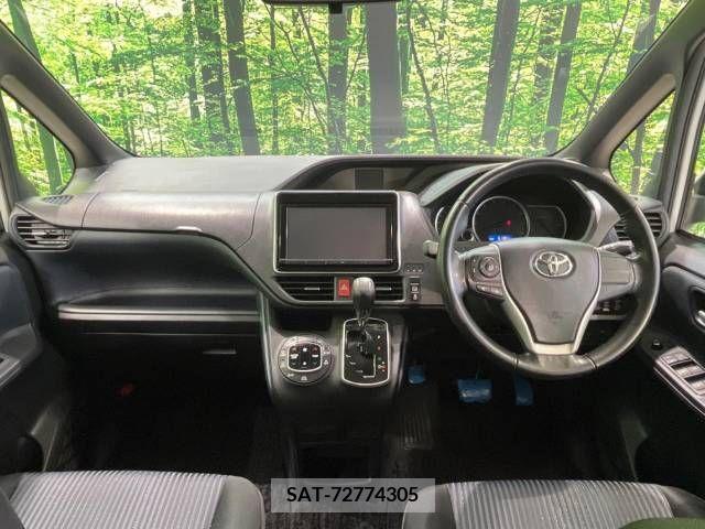 Toyota VOXY 2014-03 246865-1