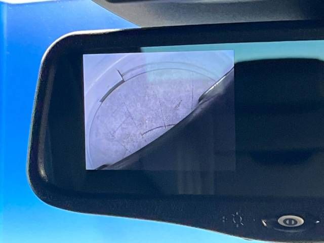 Porsche MACAN 2018-03 18929-6