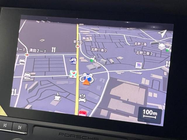 Porsche MACAN 2018-03 18929-3