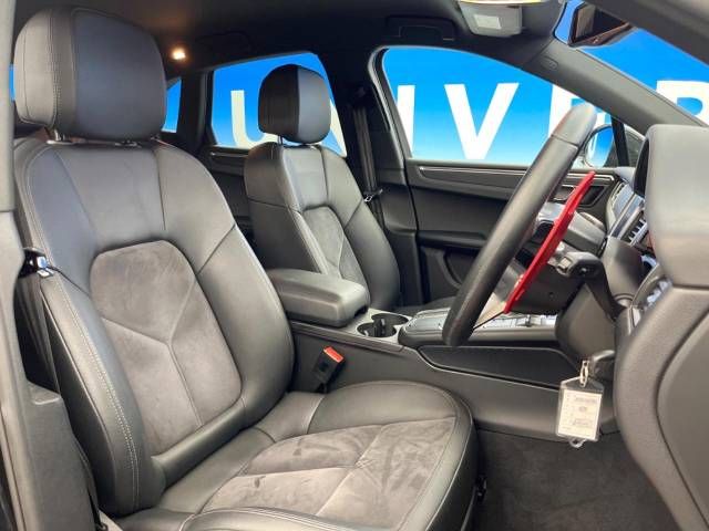 Porsche MACAN 2018-03 18929-9