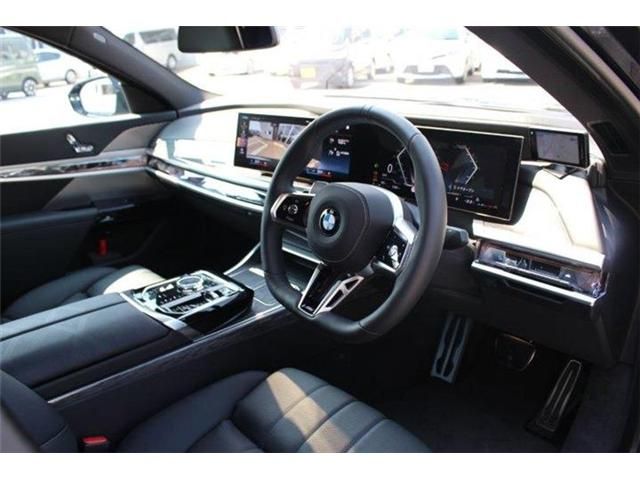 Bmw 7 SERIES 2023-06 22562-16