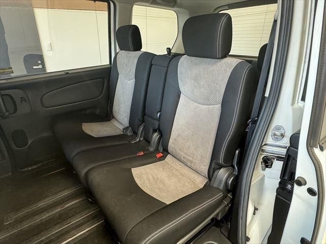 Nissan SERENA 2011-02 194999-23