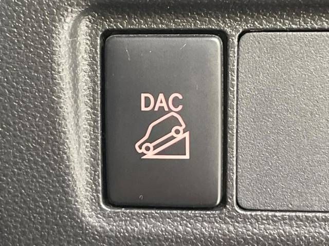 Daihatsu CAST 2016-06 10974-5
