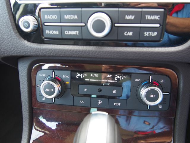 VolksWagen TOUAREG 2015-07 191367-10