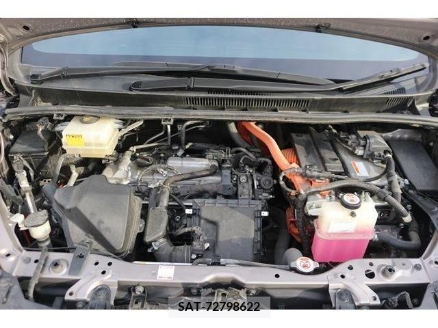 Toyota NOAH HYBRID 2017-10 222277-17