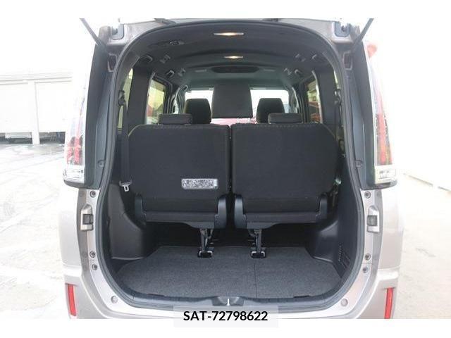 Toyota NOAH HYBRID 2017-10 222277-16