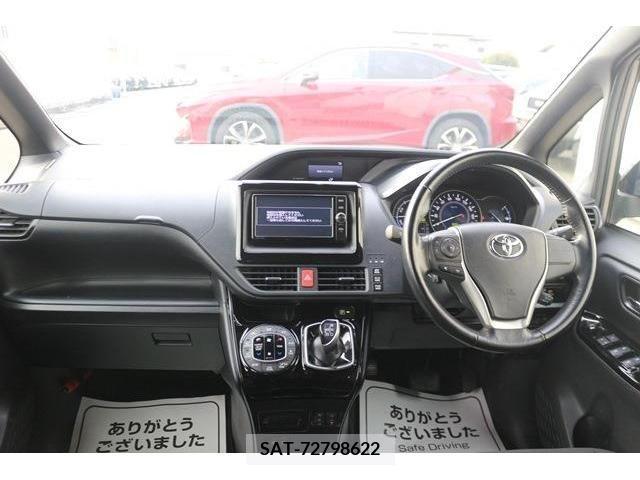 Toyota NOAH HYBRID 2017-10 222277-15