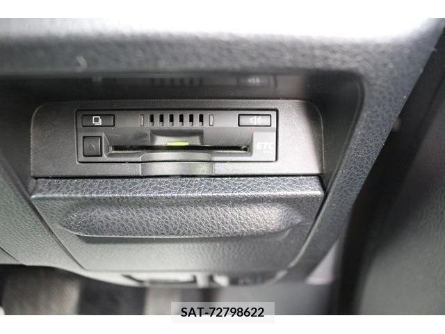 Toyota NOAH HYBRID 2017-10 222277-4