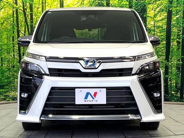 Toyota VOXY HYBRID 2018-07 196650-14