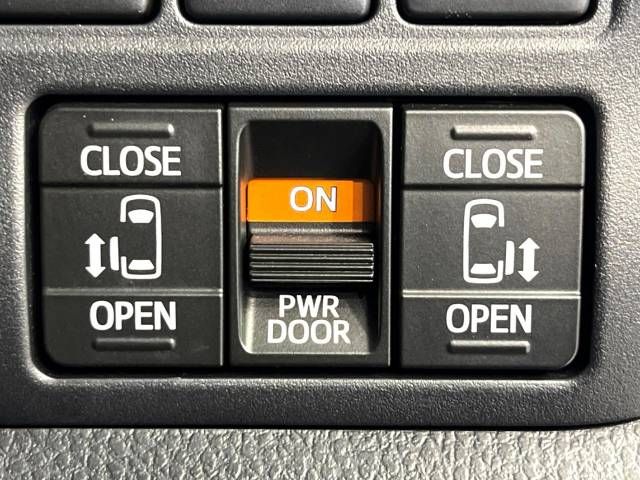 Toyota VOXY HYBRID 2018-07 196650-5