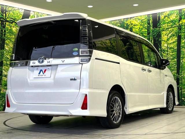 Toyota VOXY HYBRID 2018-07 196650-17