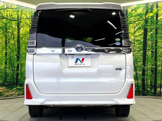 Toyota VOXY HYBRID 2018-07 196650-15