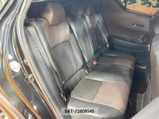 Toyota C-HR 2017-08 357839-9
