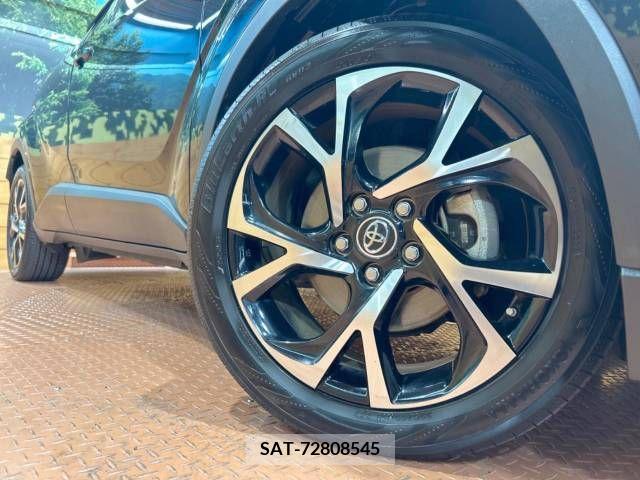 Toyota C-HR 2017-08 357839-13