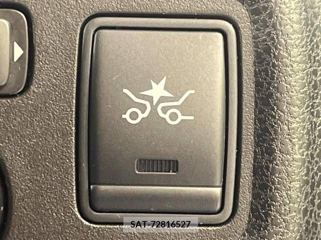 Nissan NOTE 2014-04 377921-2