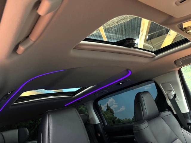 Toyota ALPHARD 2023-01 24821-2