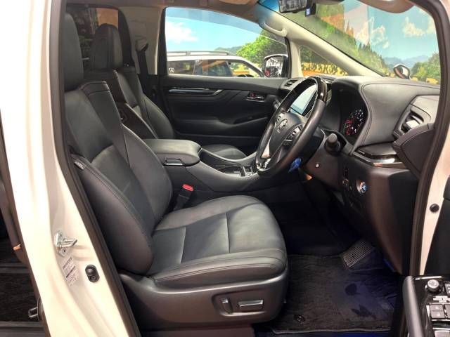 Toyota ALPHARD 2023-01 24821-7