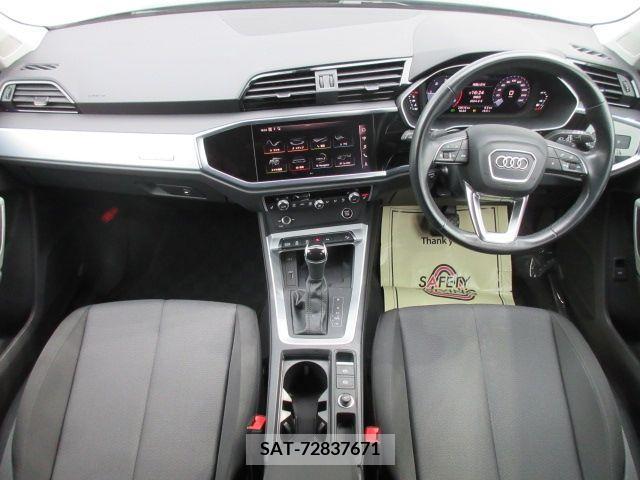 Audi Q3 2021-01 212520-1