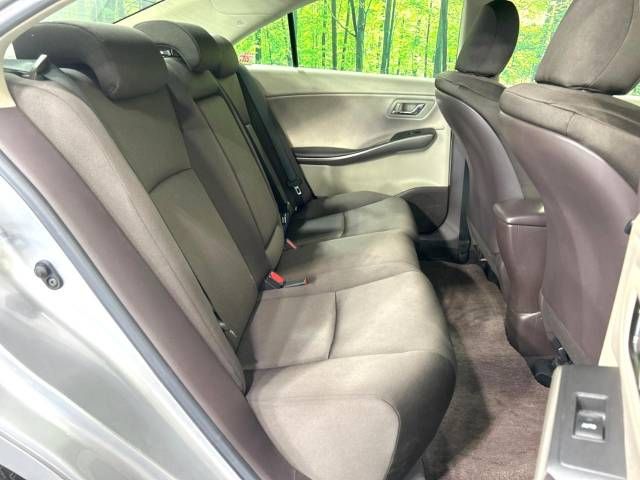 Toyota SAI 2010-04 20176-9