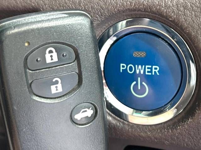 Toyota SAI 2010-04 20176-7