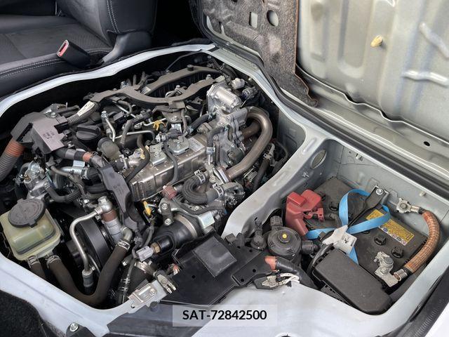 Toyota REGIUSACE VAN 2019-09 324468-8