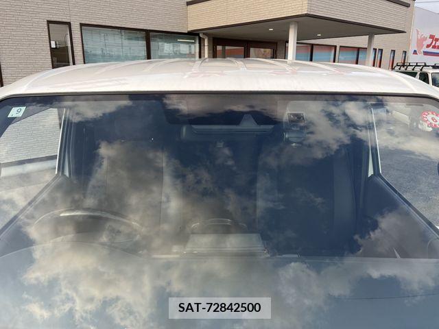 Toyota REGIUSACE VAN 2019-09 324468-12