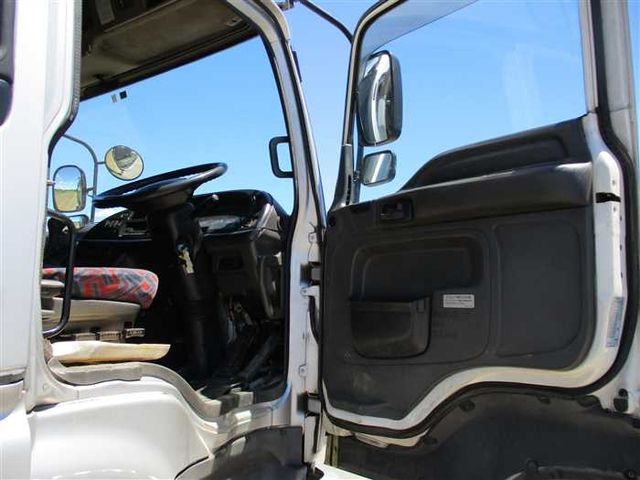 Isuzu GIGA 2003-11 1829-28