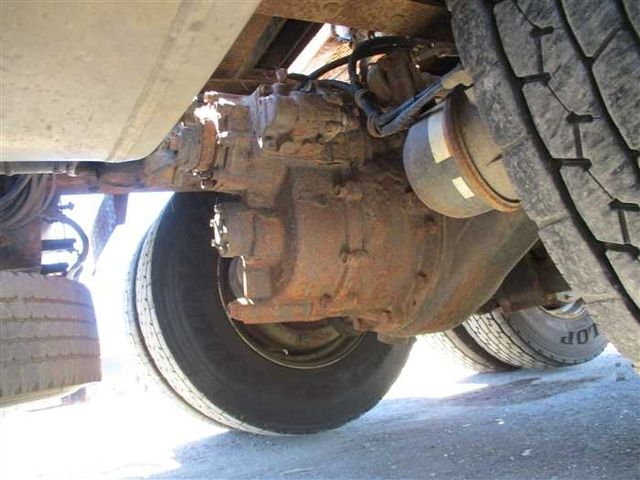 Isuzu GIGA 2003-11 1829-23