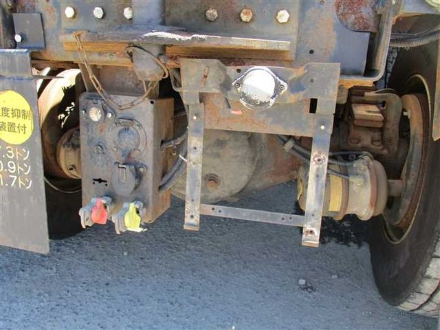 Isuzu GIGA 2003-11 1829-8