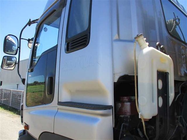 Isuzu GIGA 2003-11 1829-26