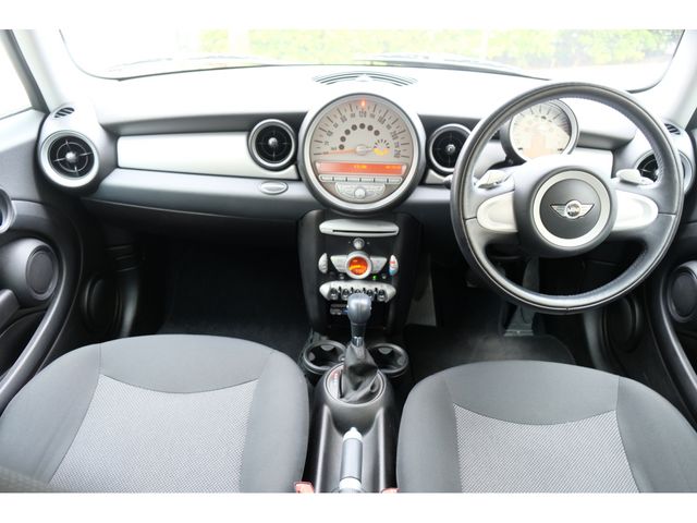 Bmw MINI 2008-04 2418-13