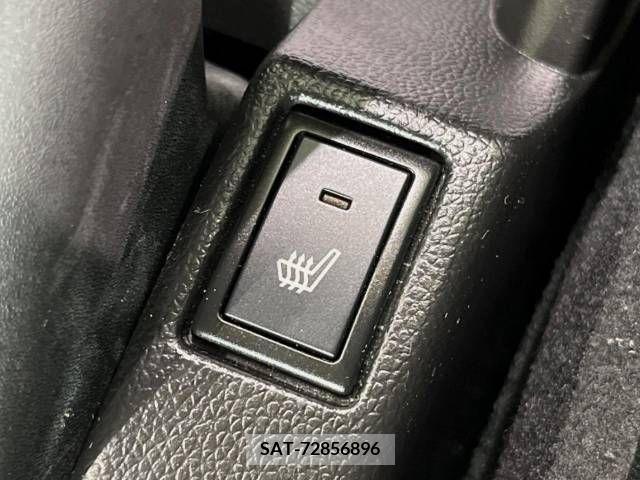Suzuki SWIFT 2023-02 331398-7