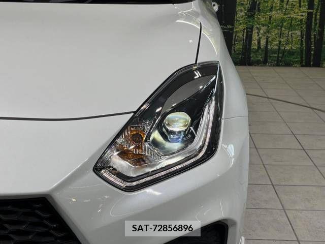 Suzuki SWIFT 2023-02 331398-12