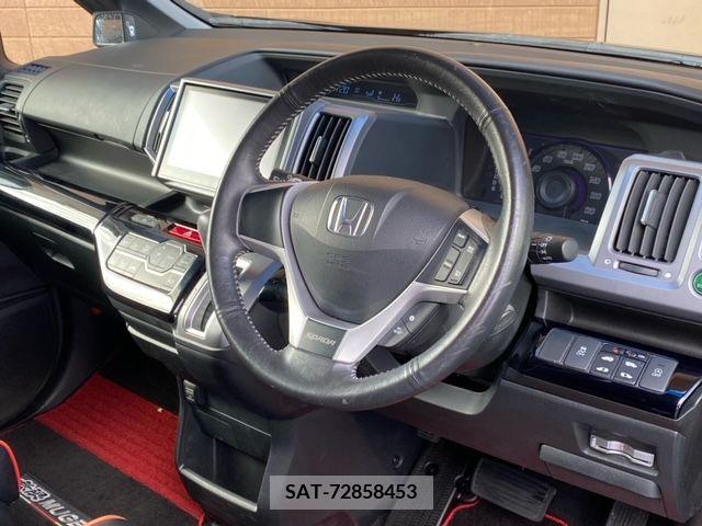Honda e 2013-01 222881-7