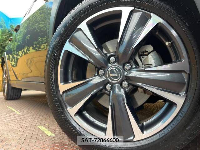 Lexus UX 2020-06 275939-13