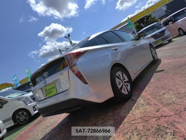 Toyota PRIUS 2015-12 366651-25
