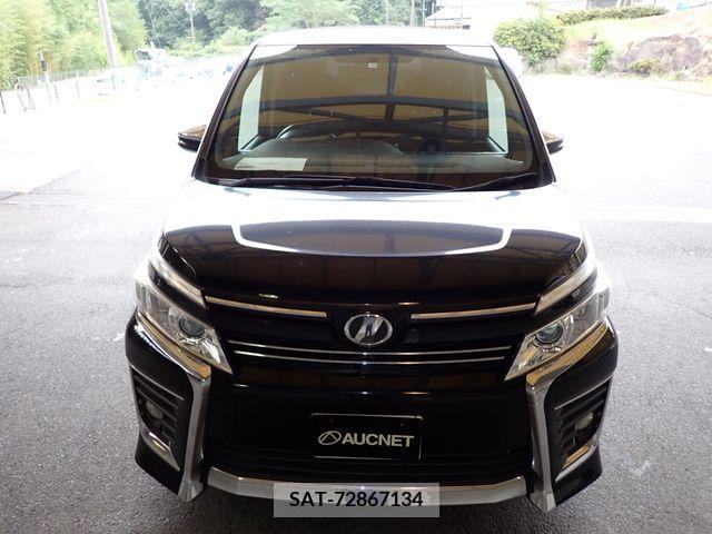 Toyota VOXY 2015-12 370474-4