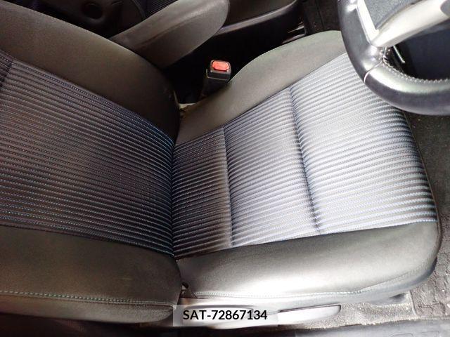 Toyota VOXY 2015-12 370474-20