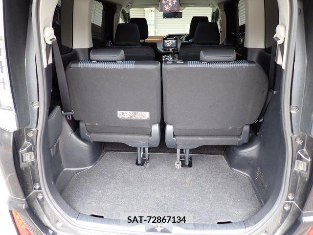 Toyota VOXY 2015-12 370474-22
