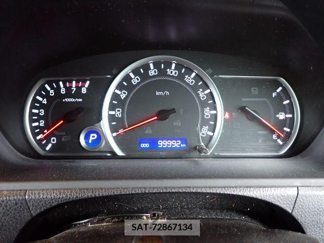 Toyota VOXY 2015-12 370474-9