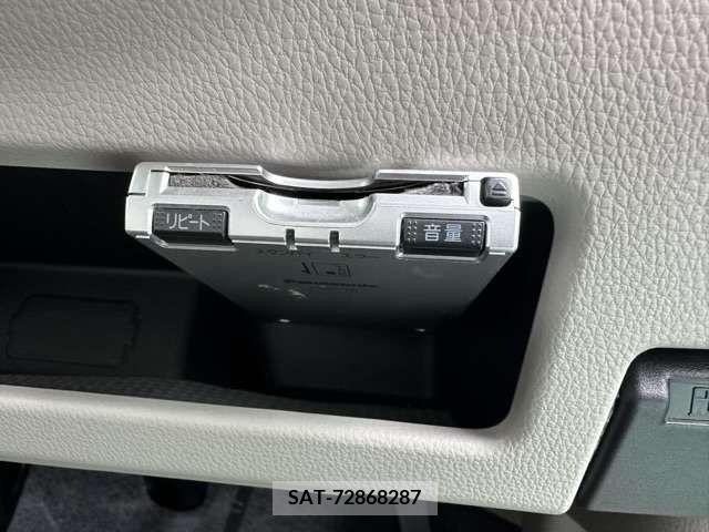 Nissan ROOX 2018-08 323879-14
