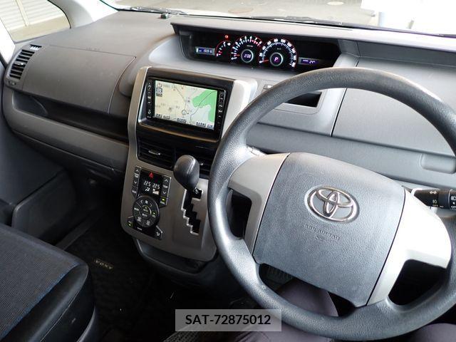 Toyota VOXY 2008-01 289205-13