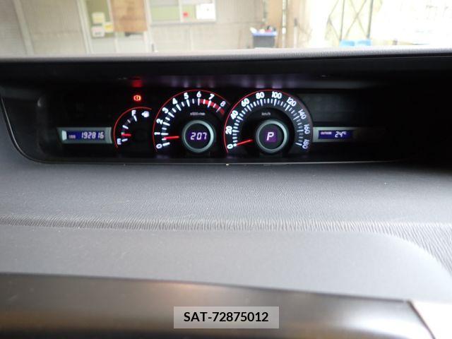 Toyota VOXY 2008-01 289205-7