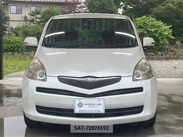 Toyota RACTIS 2009-09 313635-1